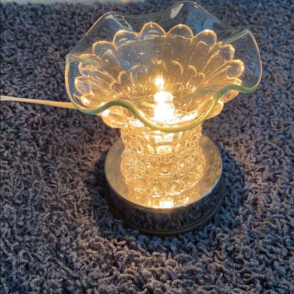 Lamp - Picture 3 of 5